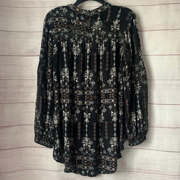 Gimmicks Boho Black White Floral Tunic Blouse High Low Keyhole Embroidery Size S - Picture 6 of 16